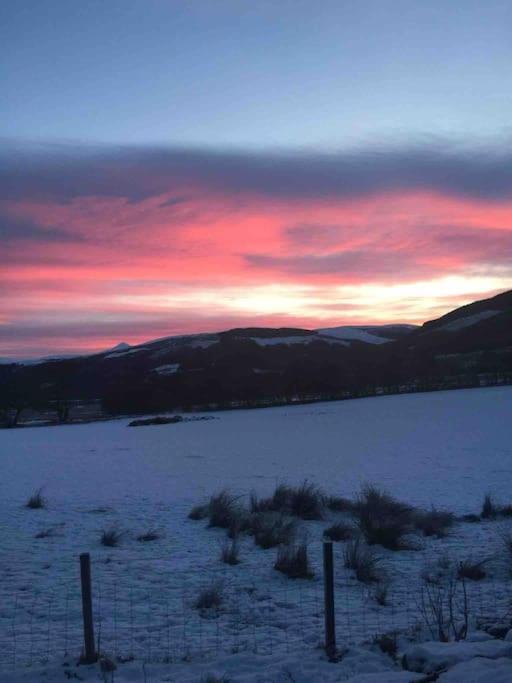 Sleeps 10. The Old Pink Library By Loch And River Villa Lochearnhead Exterior photo