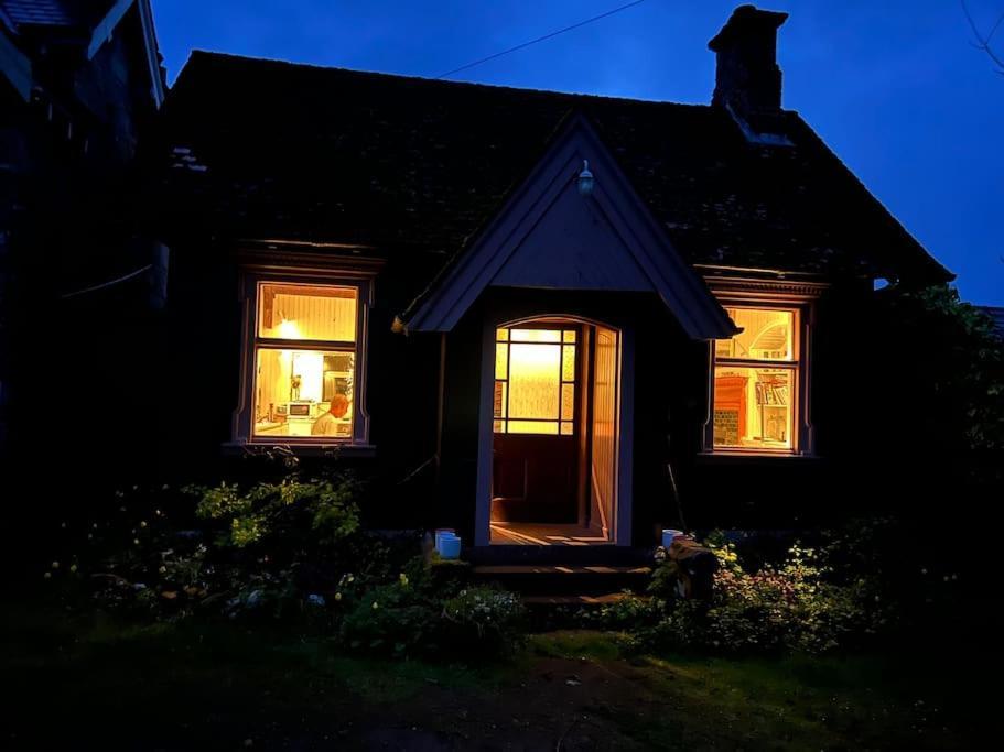 Sleeps 10. The Old Pink Library By Loch And River Villa Lochearnhead Exterior photo