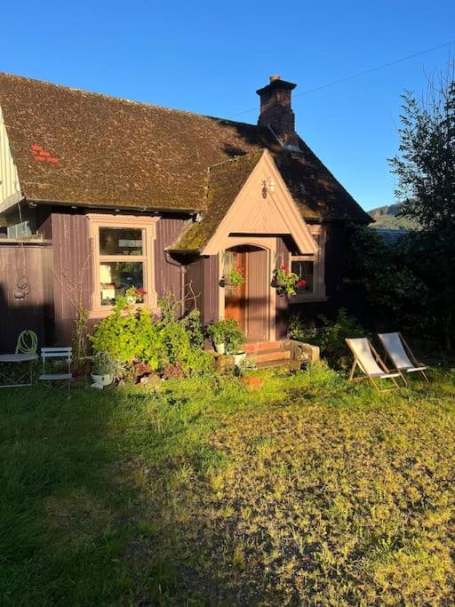 Sleeps 10. The Old Pink Library By Loch And River Villa Lochearnhead Exterior photo